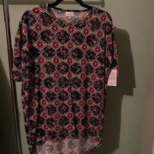 Lularoe xxs black pink gray and blue Irma shirt
